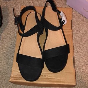 Platform sandals